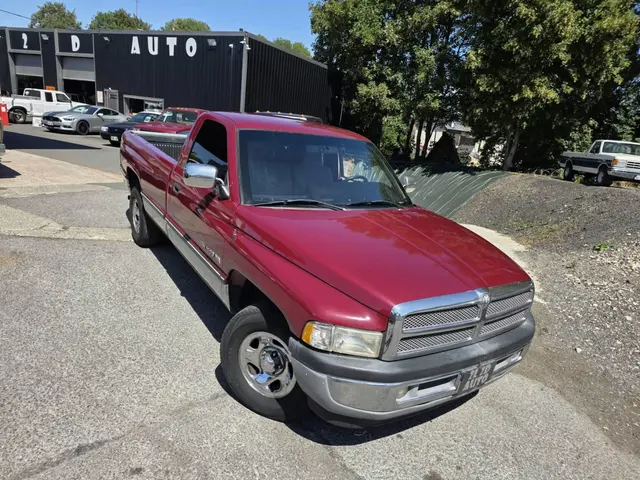DODGE RAM 1500 5.9L V8 MAGNUM