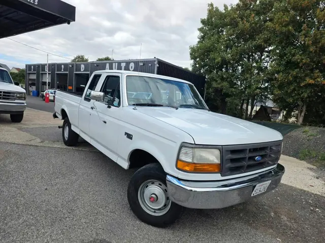4X4 FORD F150 Extended Cab 5.0 V8 EFI