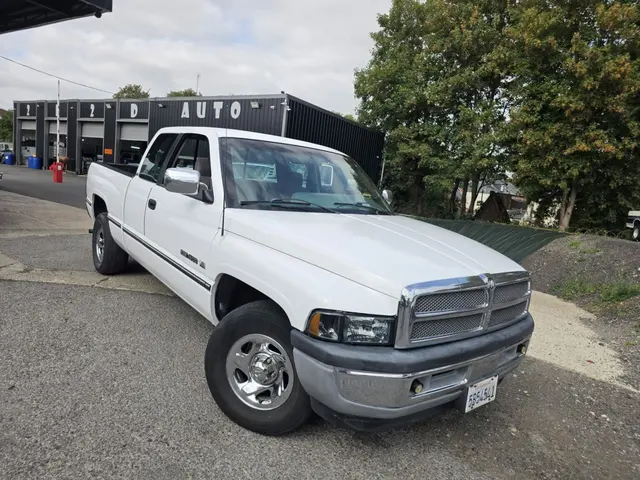DODGE RAM 1500 Extended Cab 5.9 V8 MAGNUM