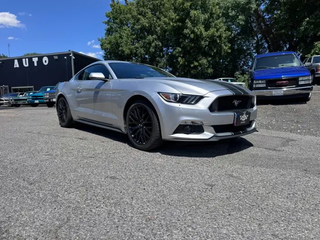 FORD Mustang 2.3 ECOBOOST