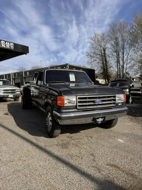 FORD F350 Crew Cab 7.5 V8 460 CI